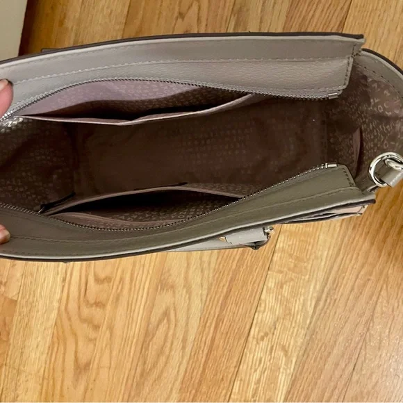 Kate Spade Large Light Gray Satchel • 12”x9”x5” • LIKE NEW CONDITION - Picture 9 of 11